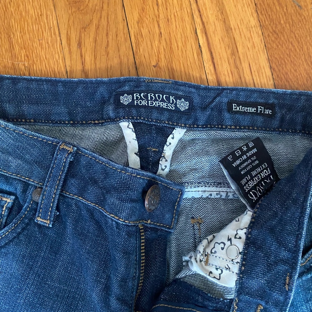 Express Low Rise Extreme Flare Jeans Size 6 - Picture 2 of 8